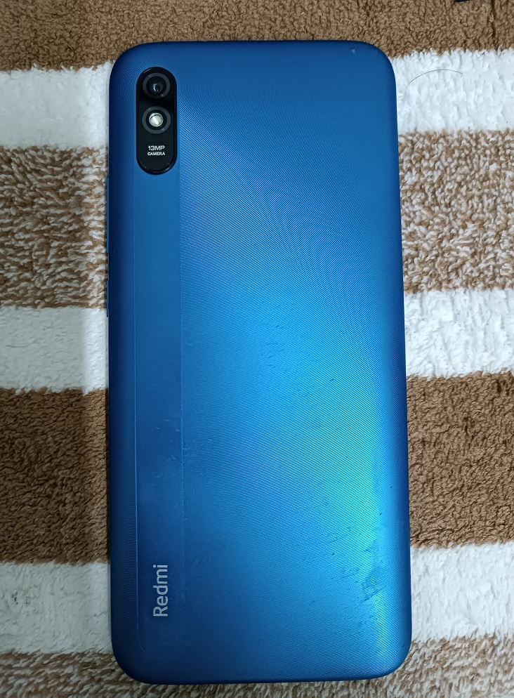 Pre-owned Redmi Note 9S mobile phones in good condition, with minor screen lines. Priced under half of original cost. Delivery within 10 days. Contact on WhatsApp: 9659119